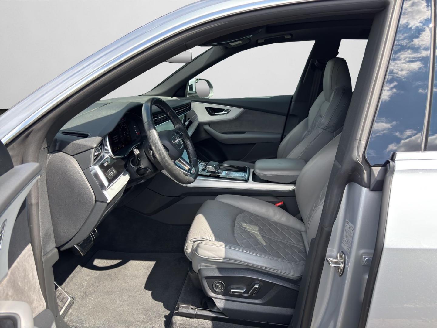 Image about Audi Q8 55 TFSI quattro tiptronic