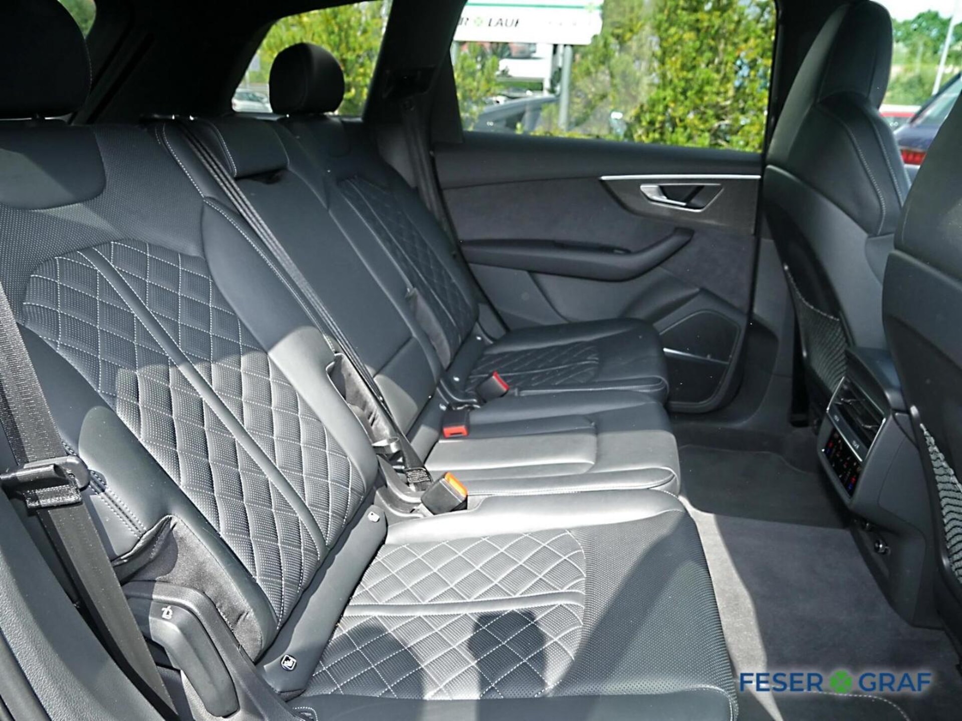 Audi SQ7 SUV