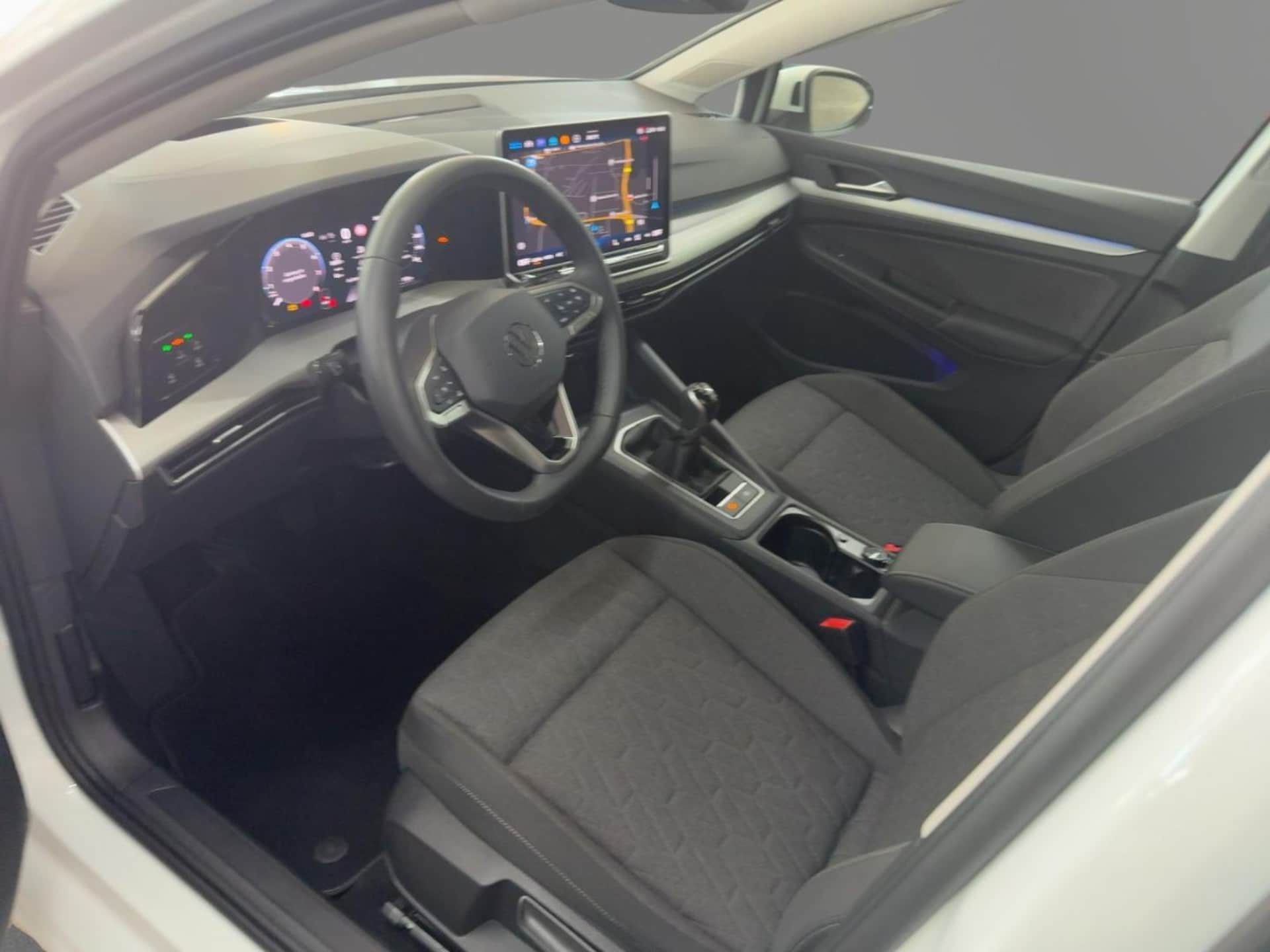 Volkswagen Golf Life