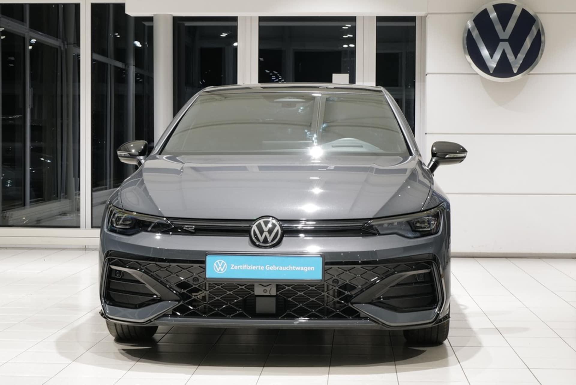 Volkswagen Golf R-Line