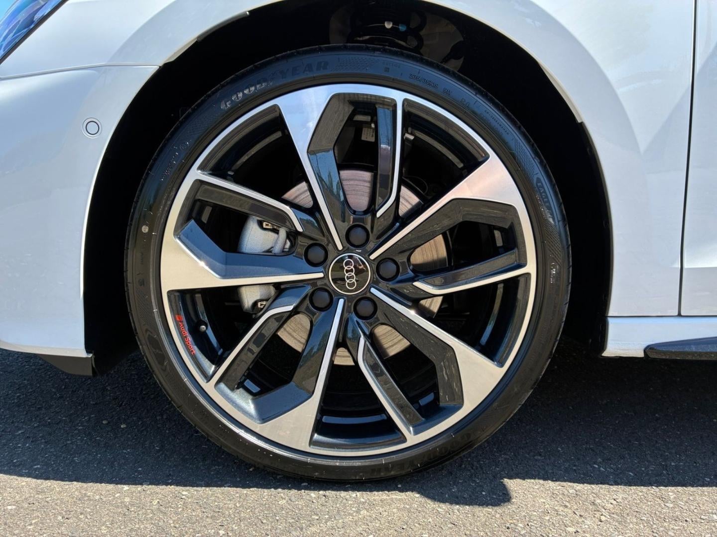 Bild über Audi A3 Limousine TFSI 110 kW S tronic - für weitere Informationen kontaktieren Sie den Audi Partner