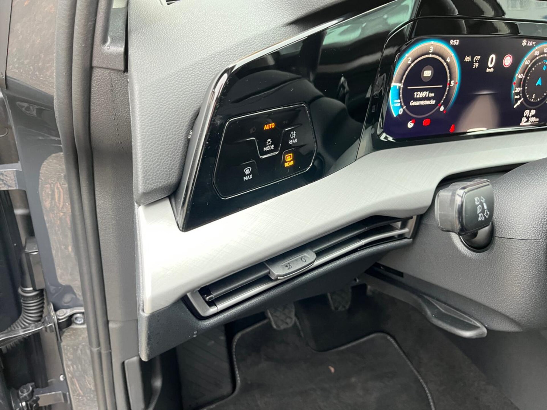 Volkswagen Golf Variant Life