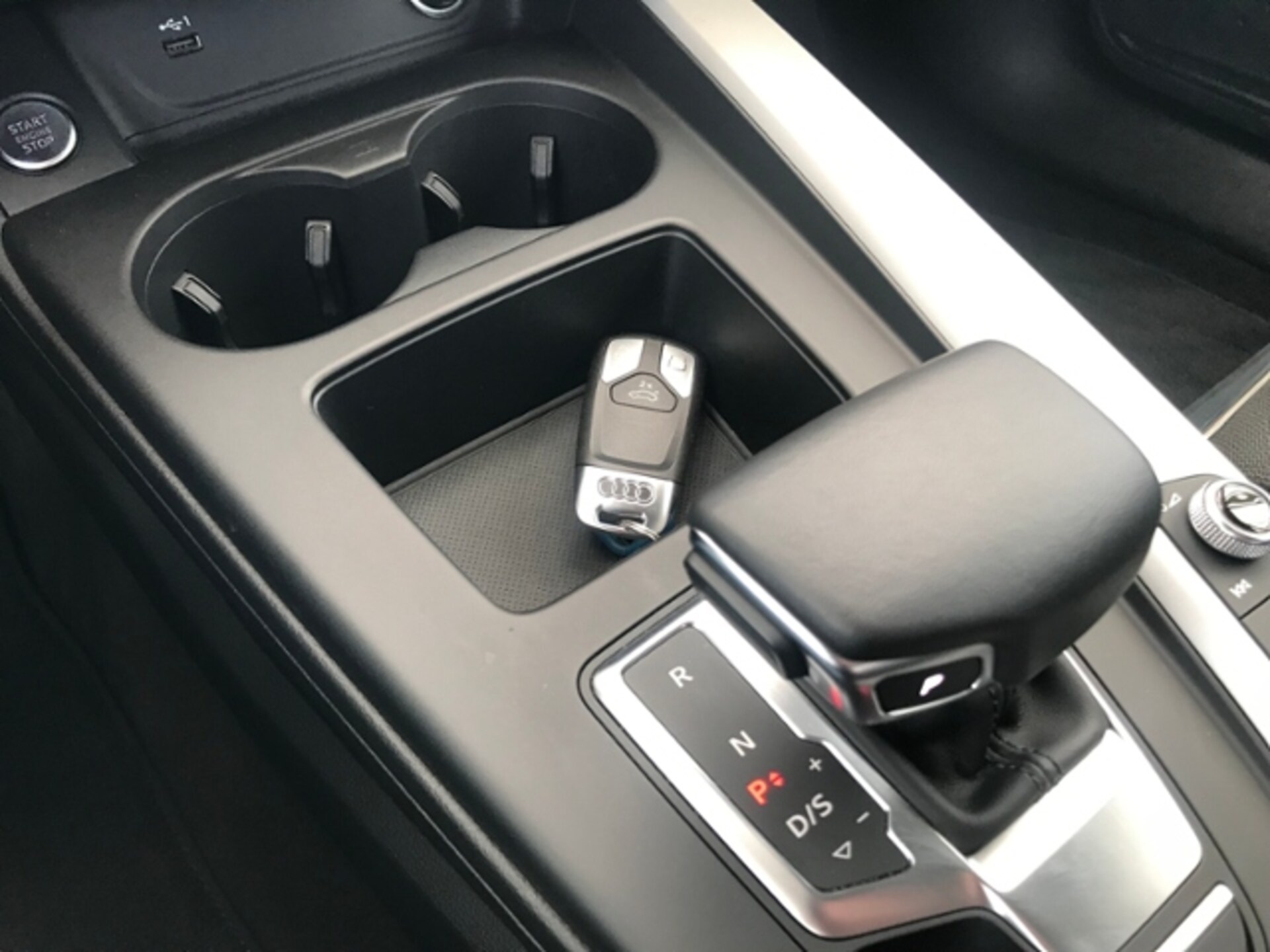Audi A4 Avant S line