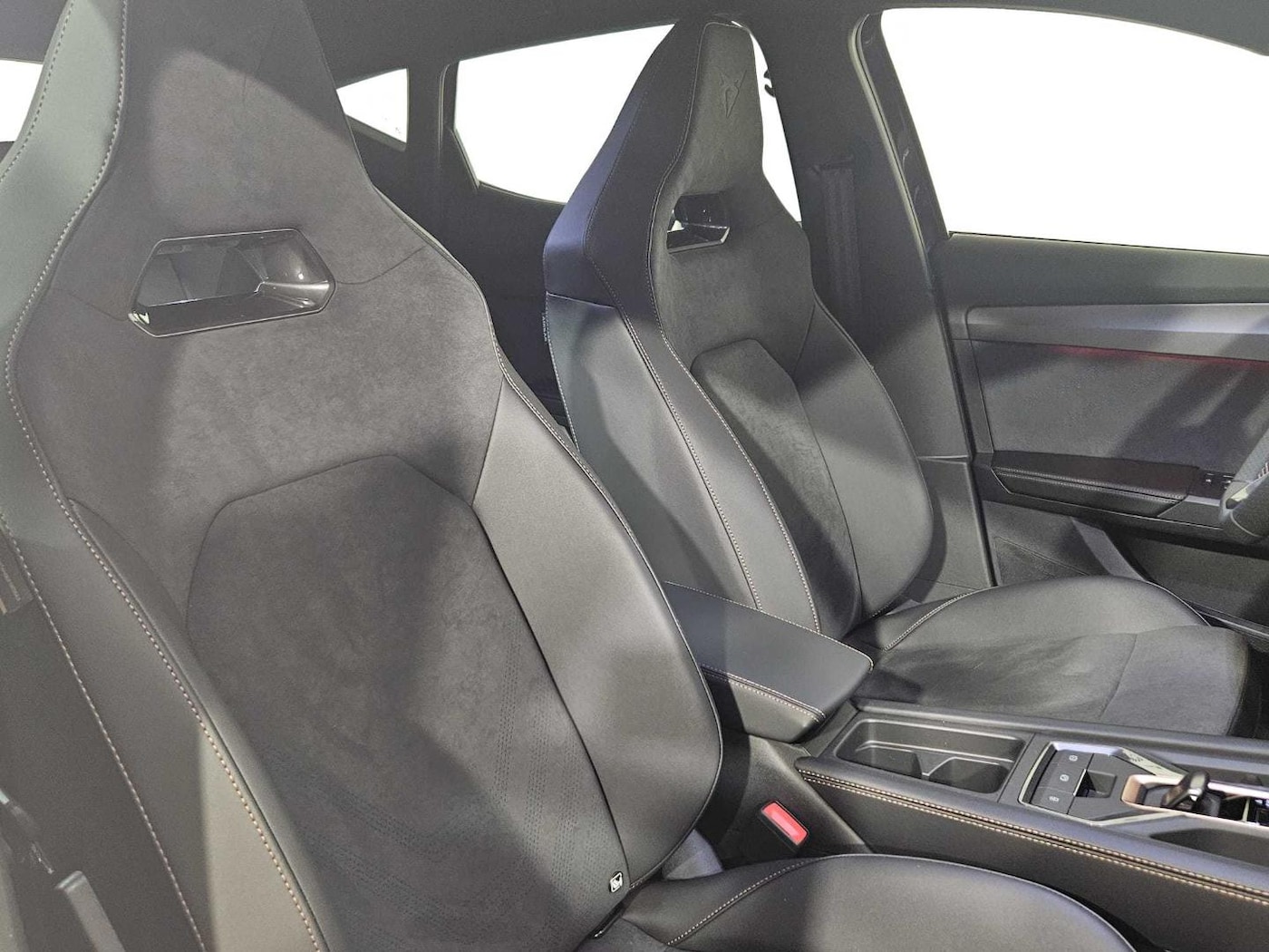 CUPRA Formentor 1.5 eTSI Beyond DSG 110 kW (150 CV) — photo 17
