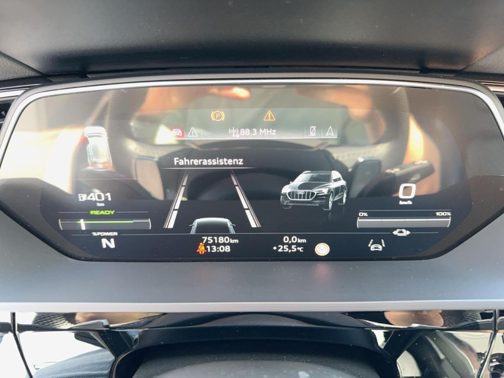 Audi Q8 e-tron S line