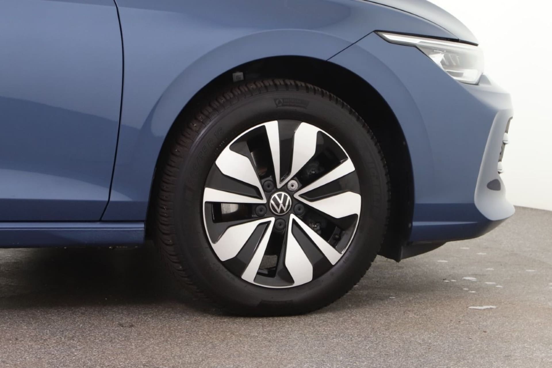 Volkswagen Golf Life