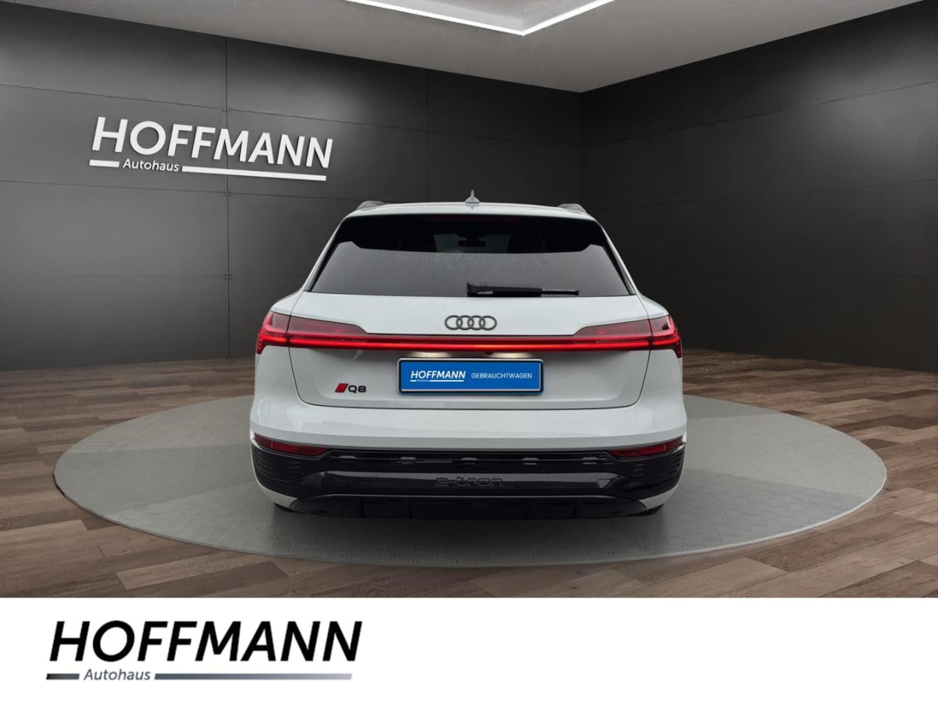 Audi Q8 e-tron S line