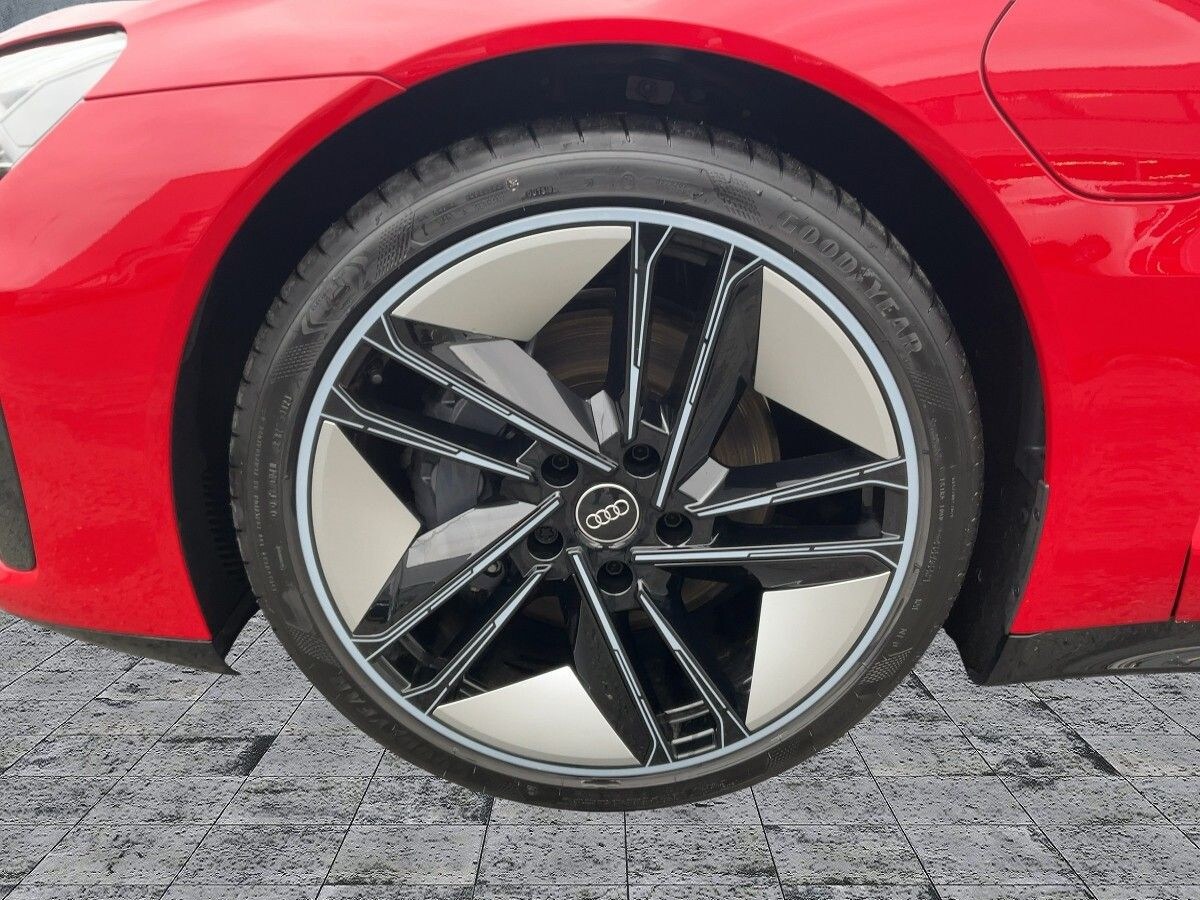 Image about Audi e-tron GT e-tron quattro