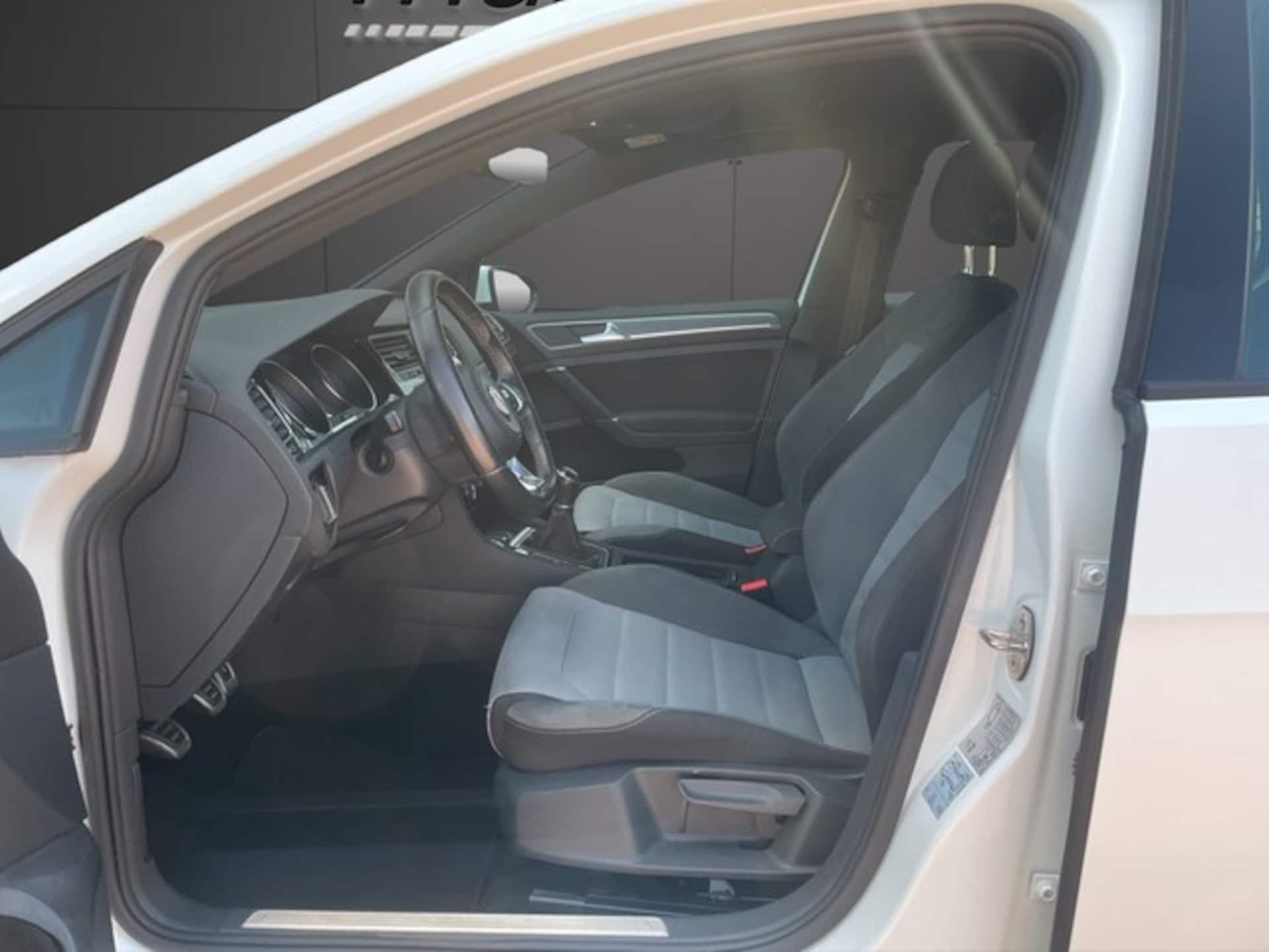 Volkswagen Golf Highline