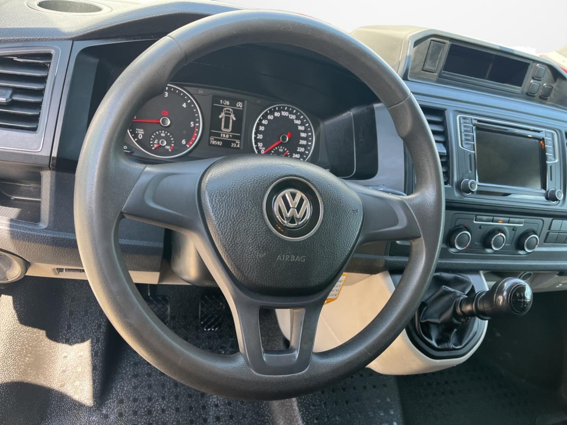 Volkswagen T6 Transporter Kasten langer Radstand