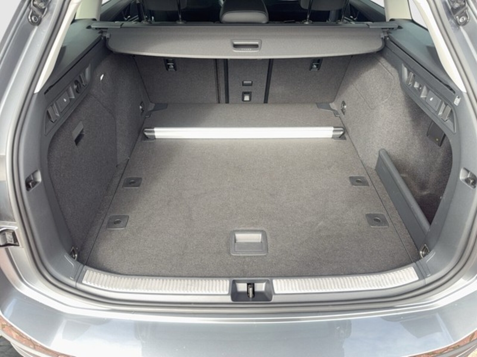 Volkswagen Passat – Bild 14