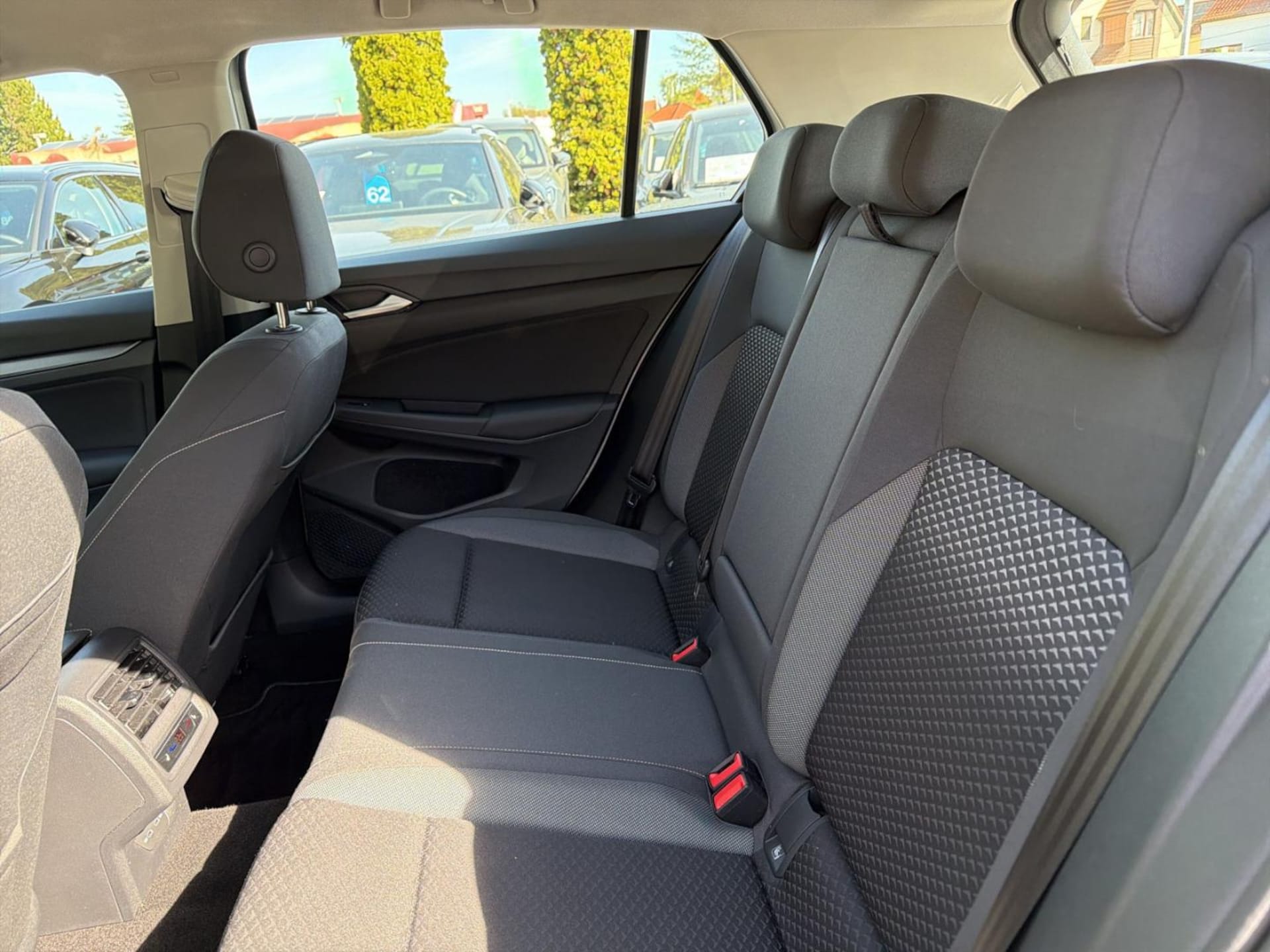 Volkswagen Golf Active