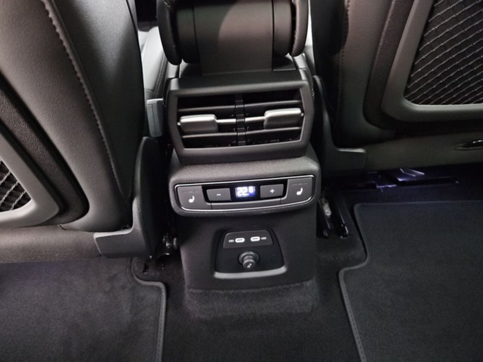 Audi Q4 Sportback e-tron – Bild 19