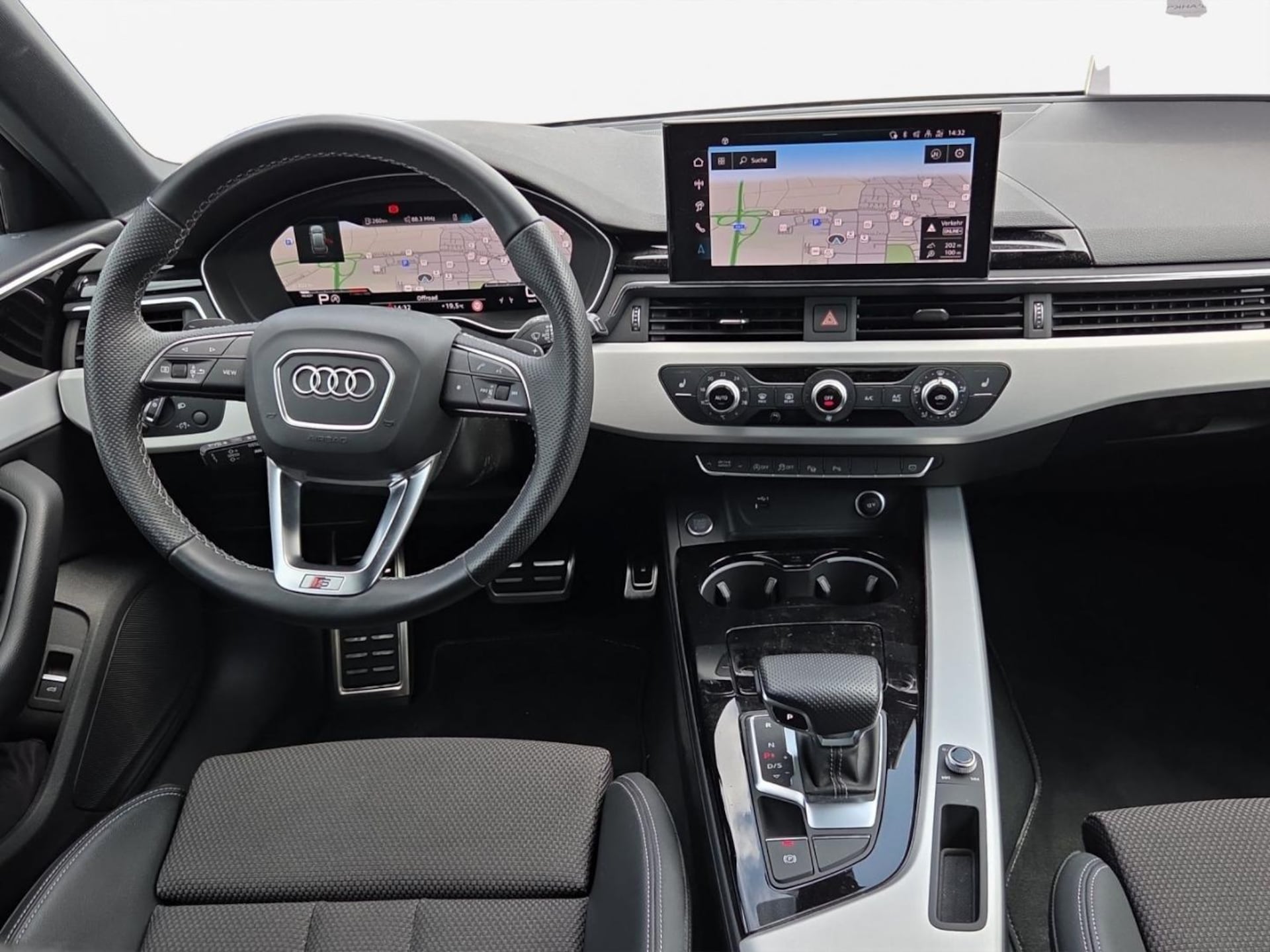 Audi A4 Avant S line