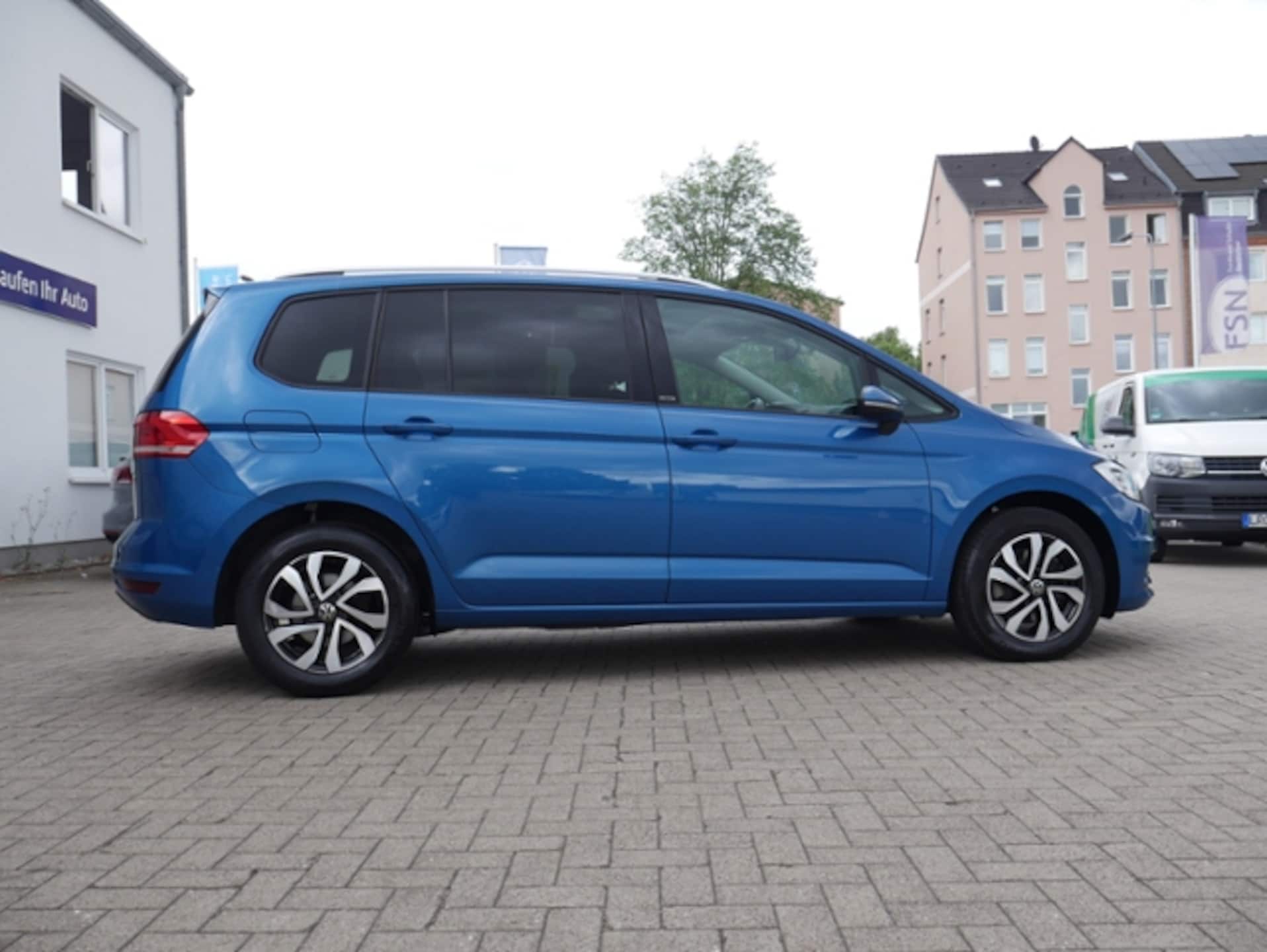Volkswagen Touran Active
