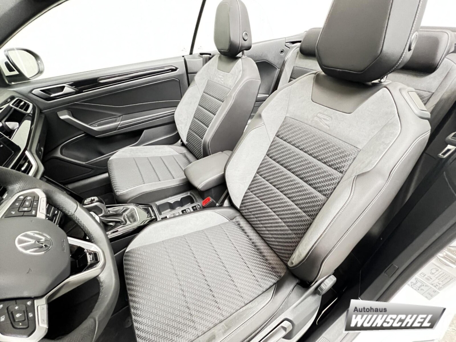 Volkswagen T-Roc Cabriolet – Bild 10