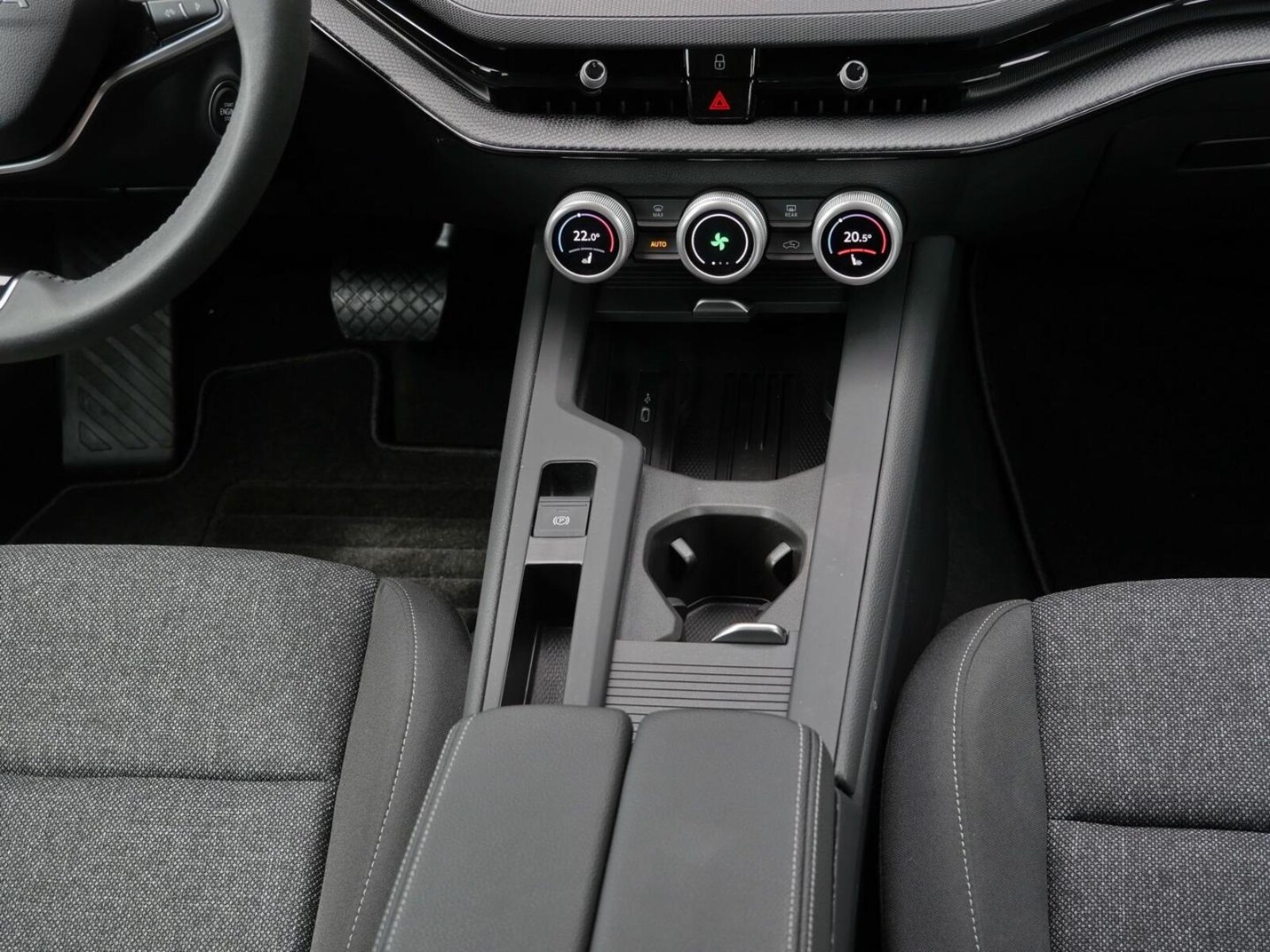 Škoda Superb Combi – Bild 7