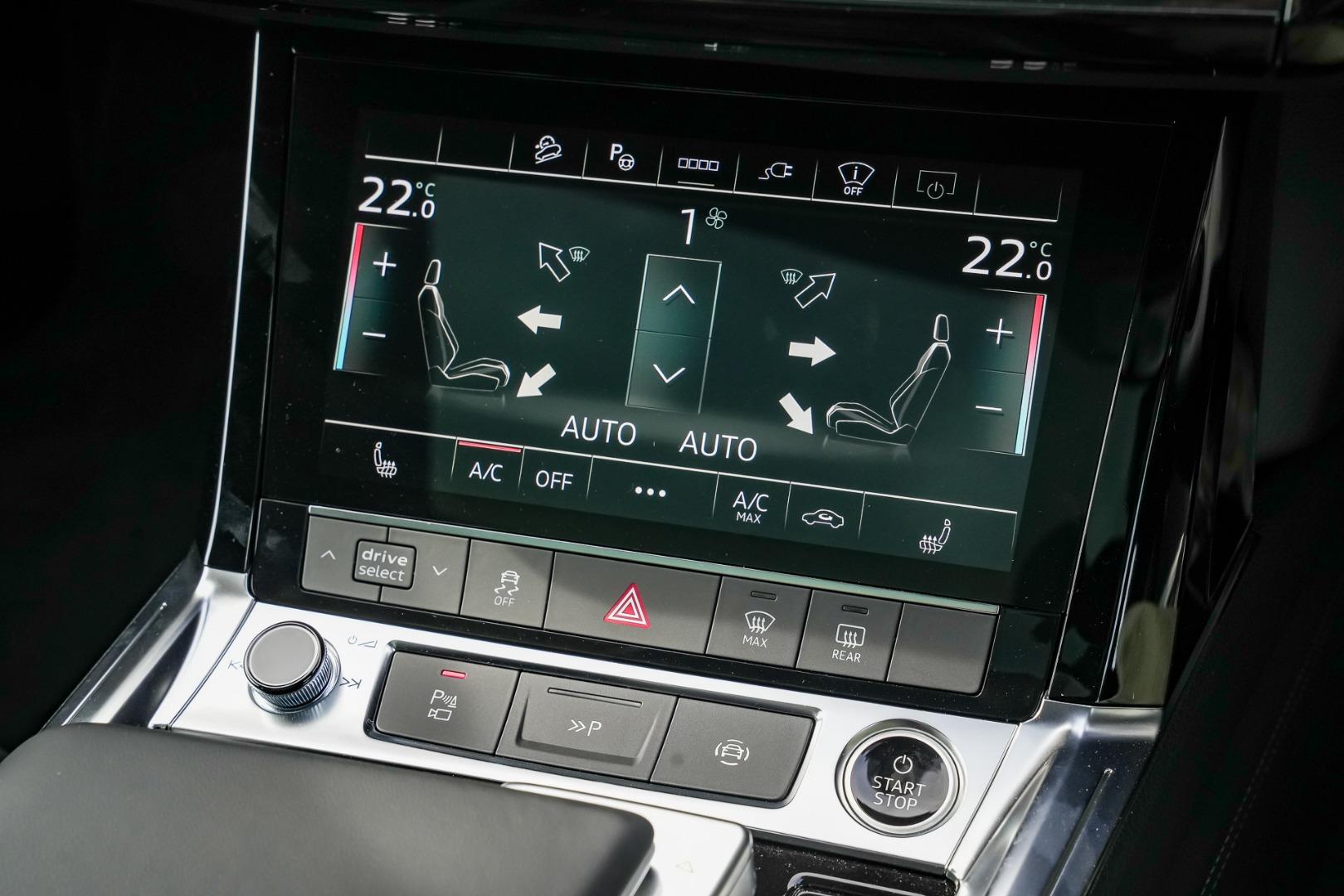 Image about Audi Q8 e-tron 55 e-tron quattro Launch Edition 300,00 kW