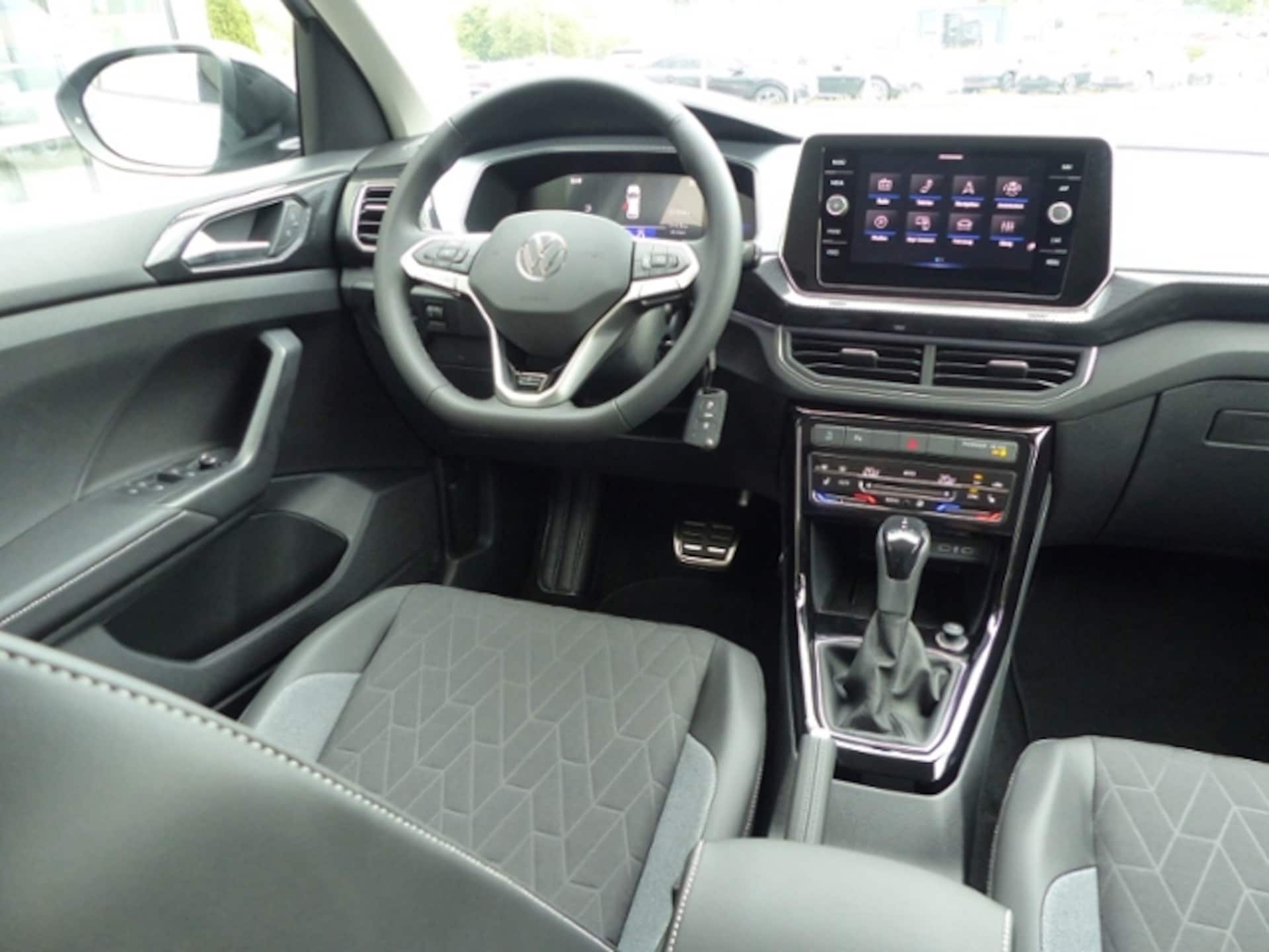 Volkswagen T-Cross Life