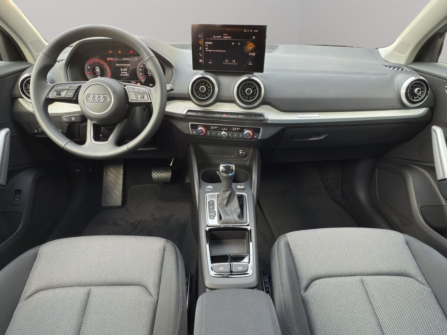 Bild über Audi Q2 S line 35 TFSI S tronic - für weitere Informationen kontaktieren Sie den Audi Partner