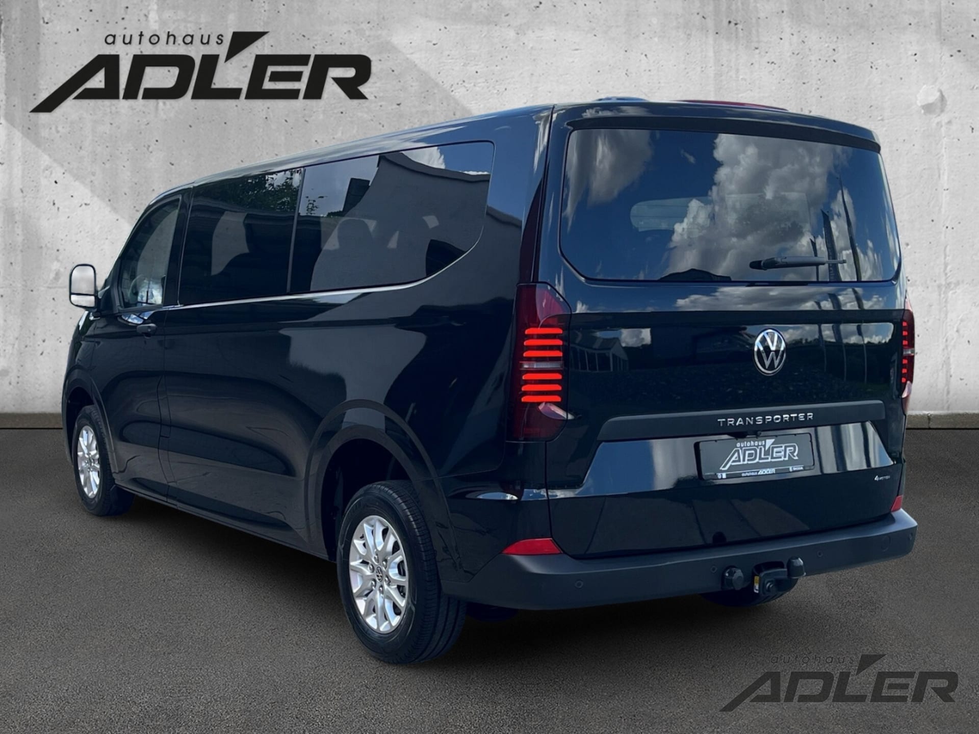 Volkswagen Transporter Kombi langer Radstand