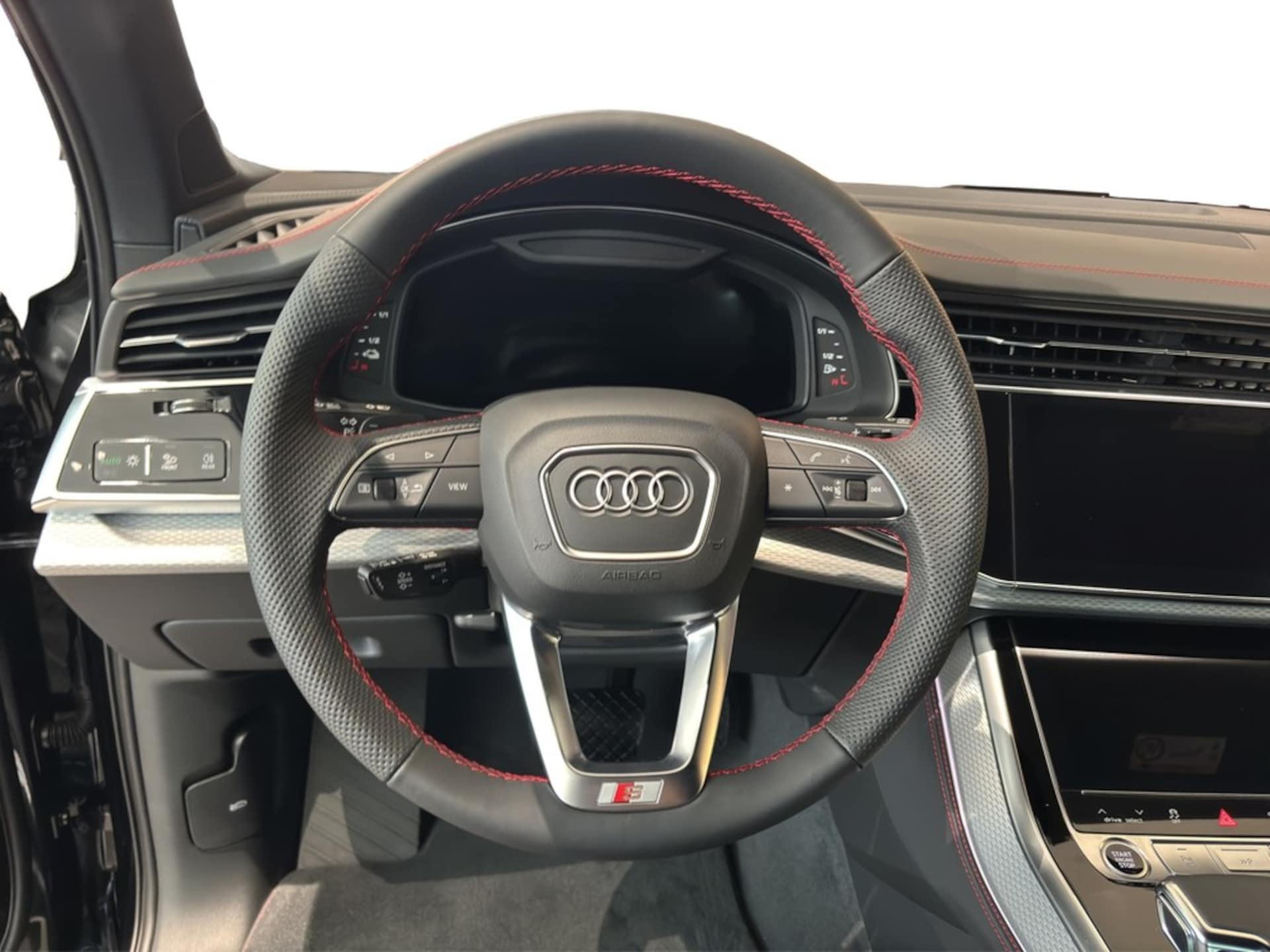 Audi Q7 SUV TFSI e S line