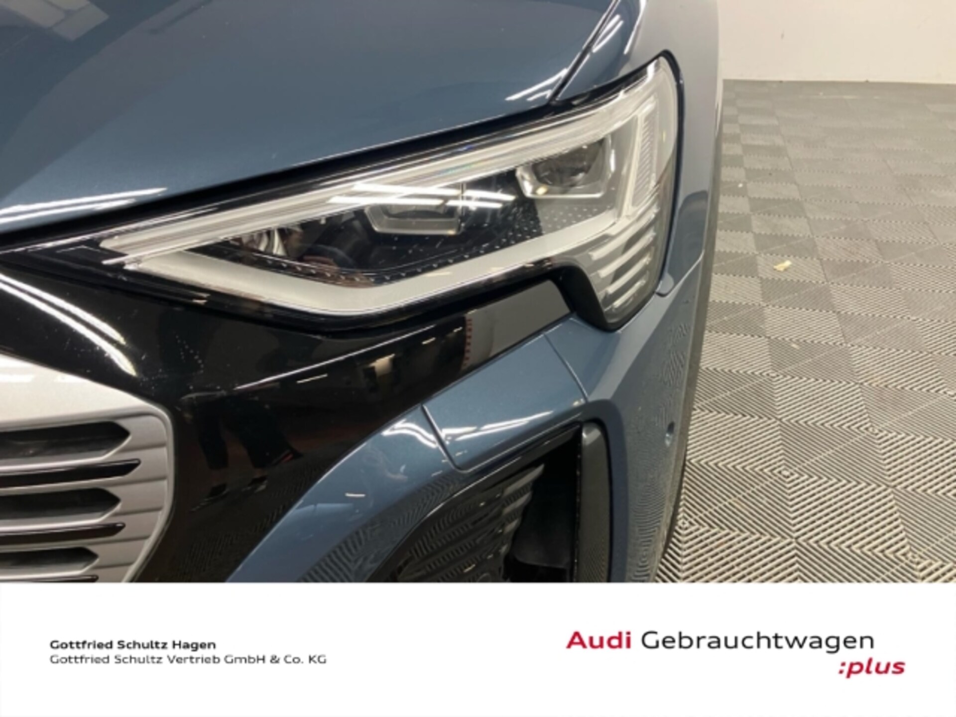 Audi Q8 e-tron S line