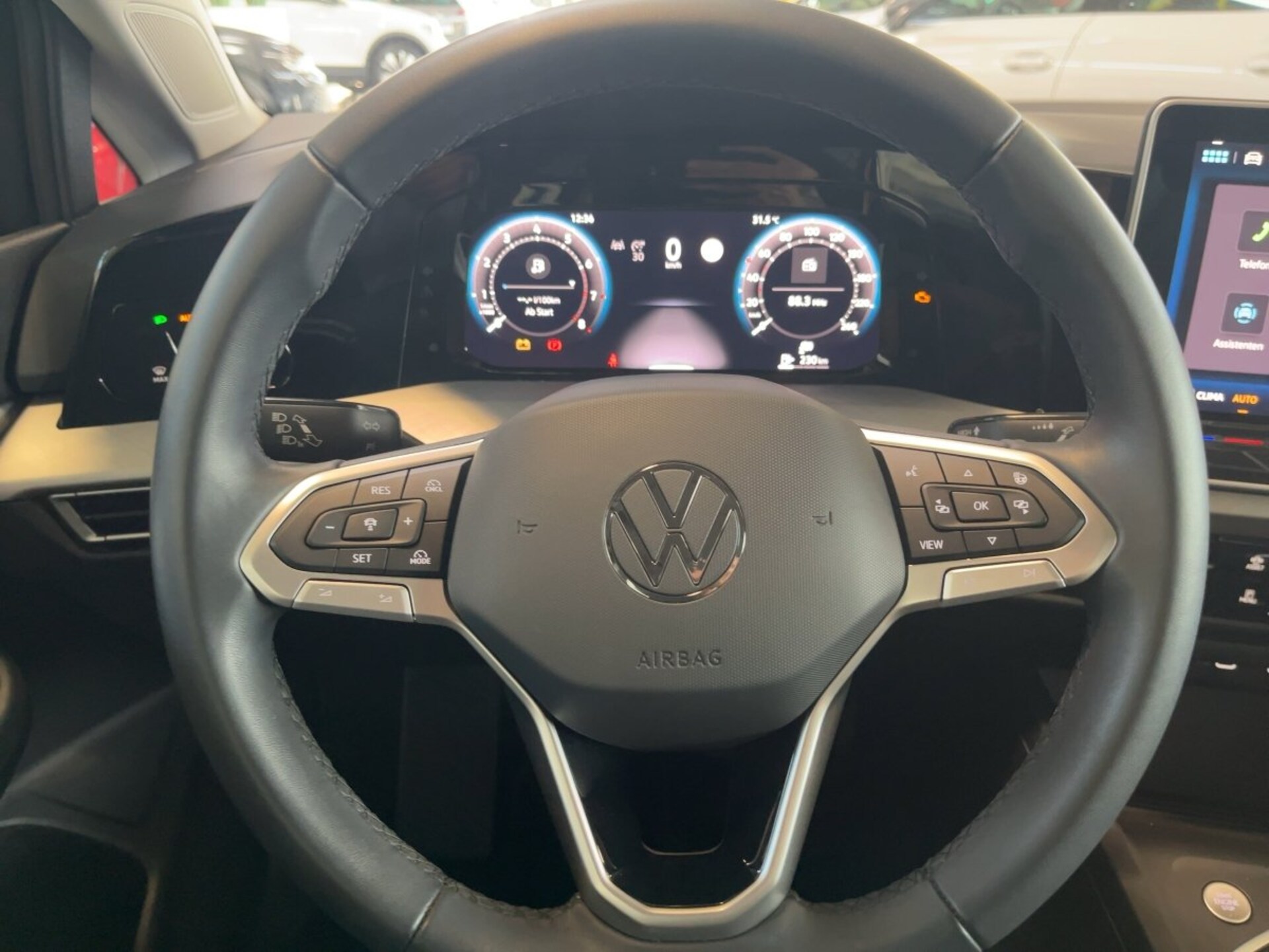 Volkswagen Golf Variant Life