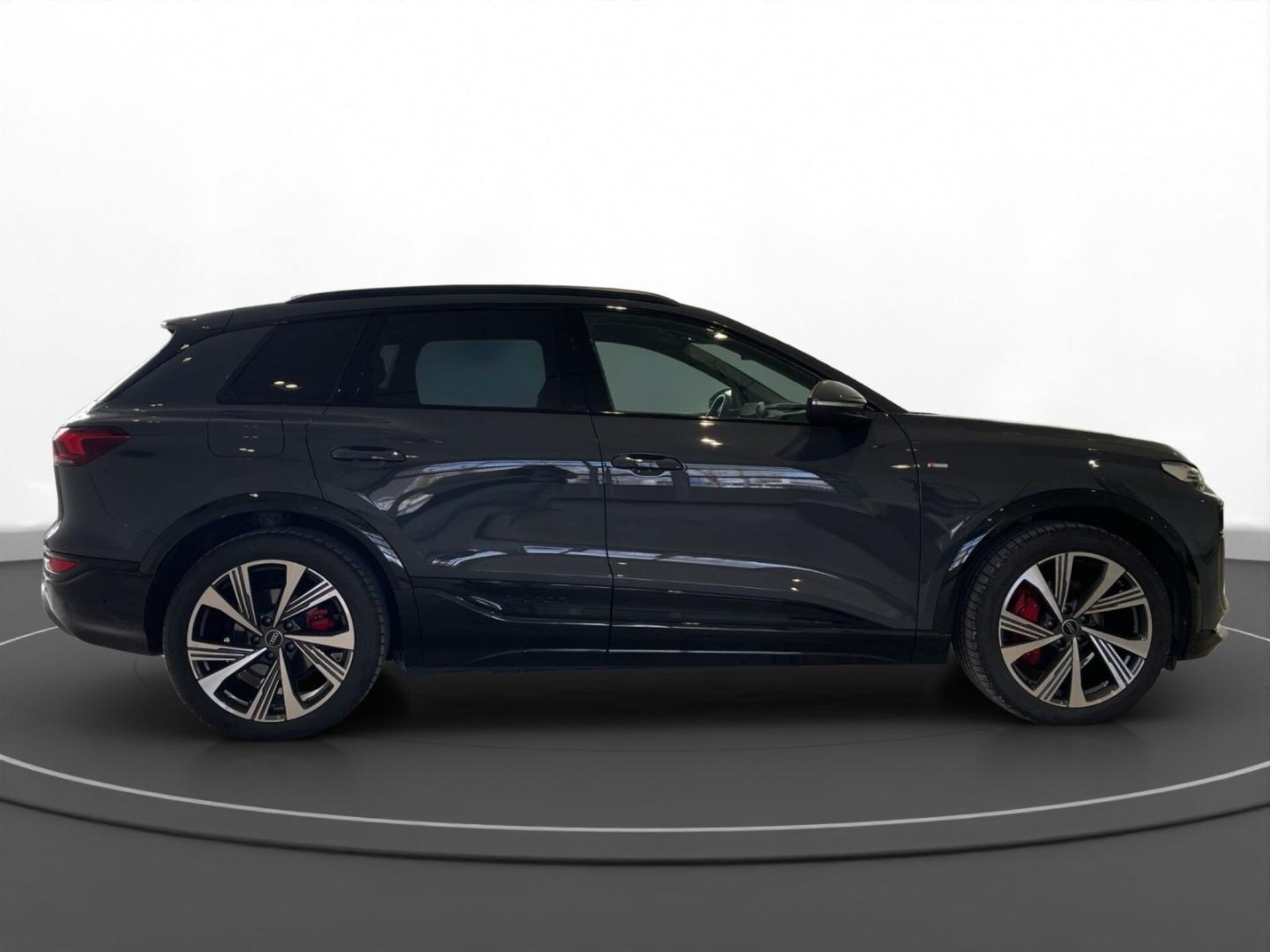 Audi Q6 SUV e-tron