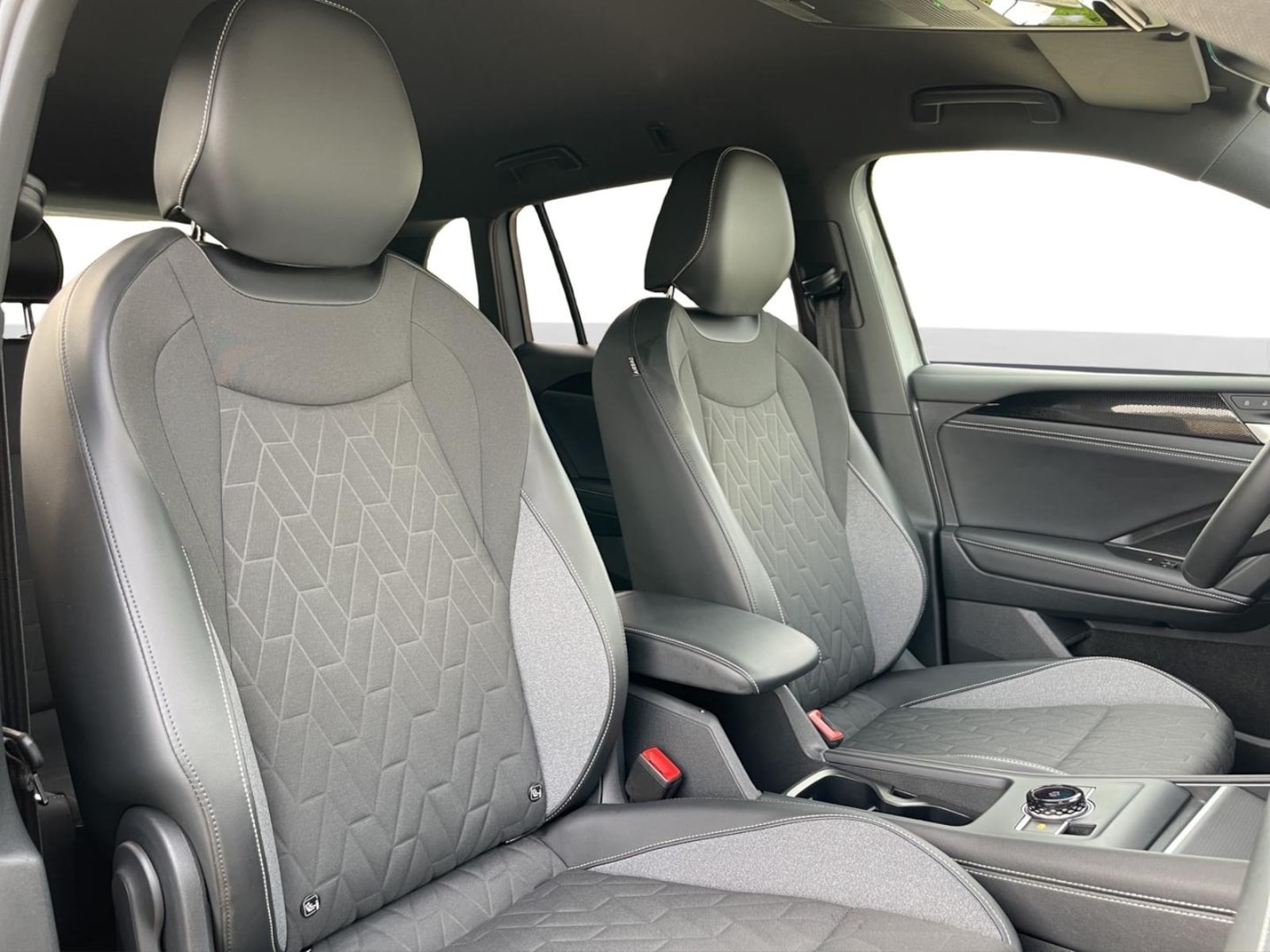 Volkswagen Tiguan – Bild 18