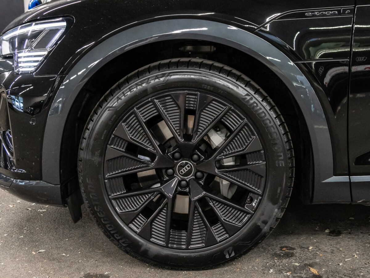 Image about Audi Q8 e-tron advanced 55 e-tron quattro