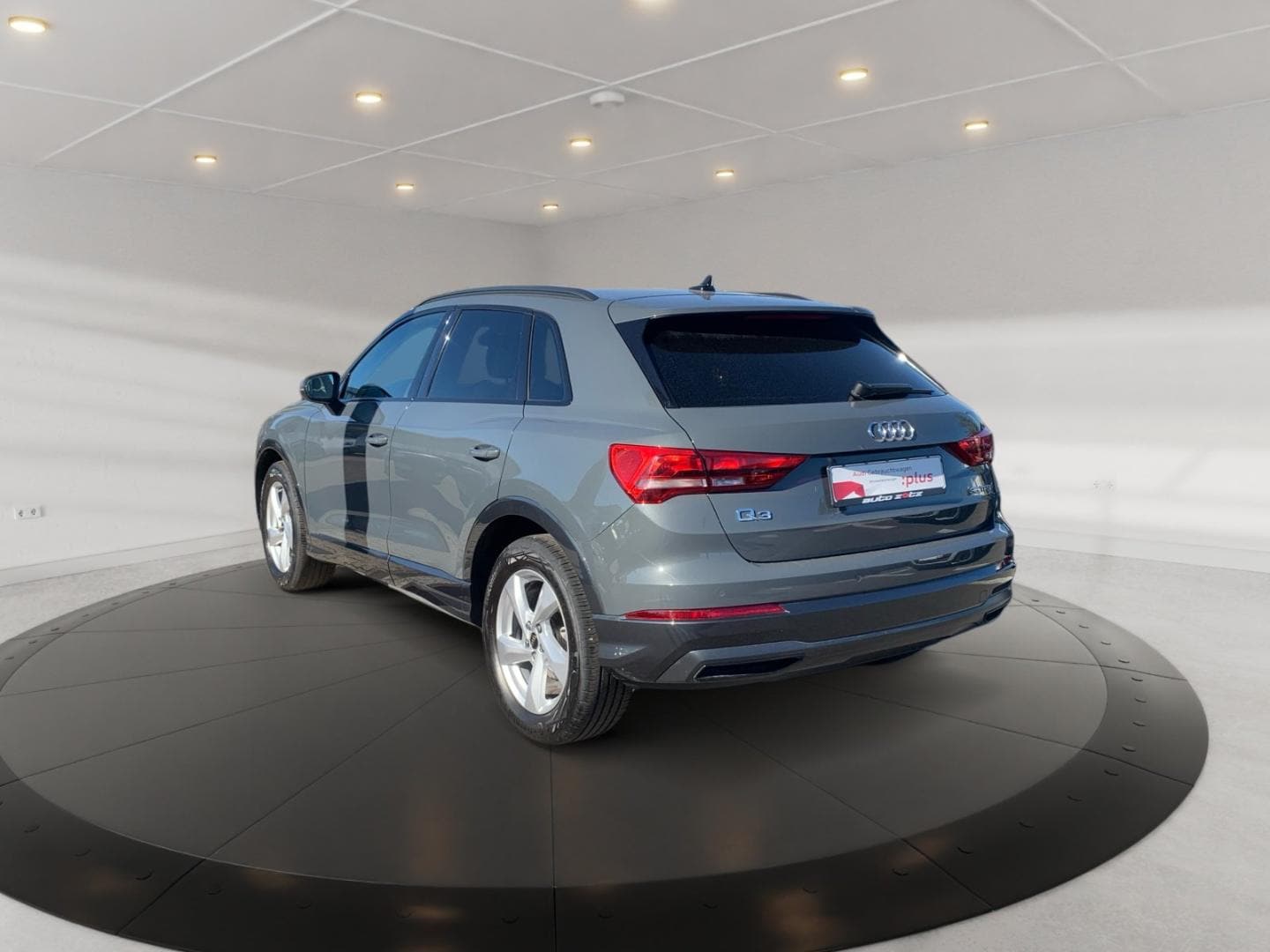 Bild über Audi Q3 advanced 35 TFSI S tronic - für weitere Informationen kontaktieren Sie den Audi Partner