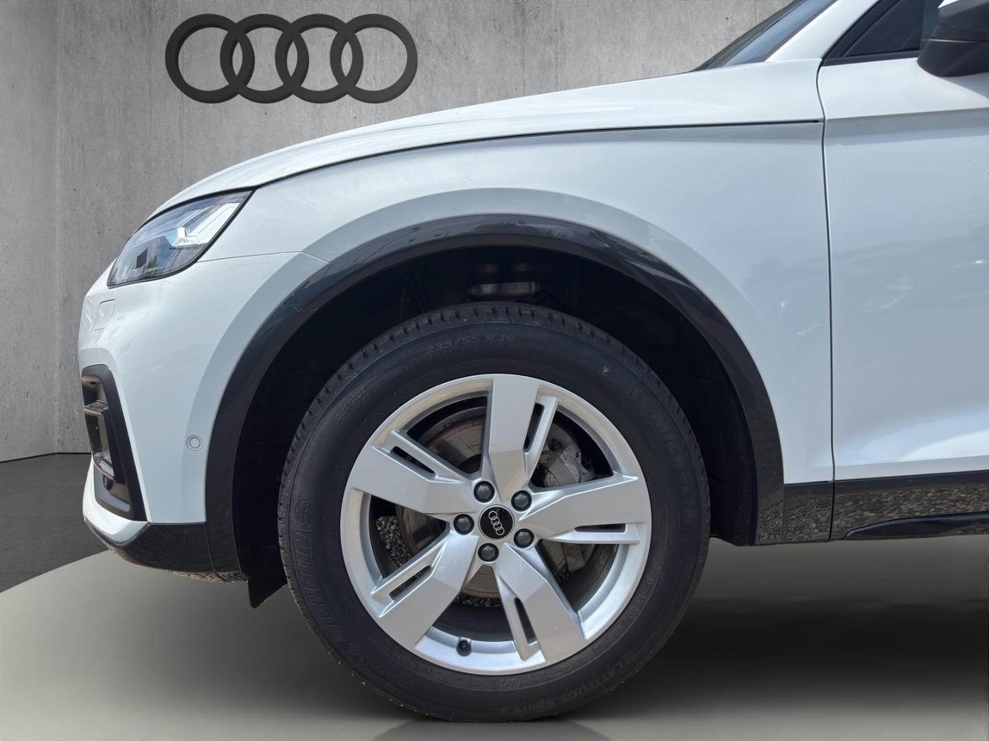 Bild über Audi Q5 Sportback 45 TFSI quattro S tronic - für weitere Informationen kontaktieren Sie den Audi Partner