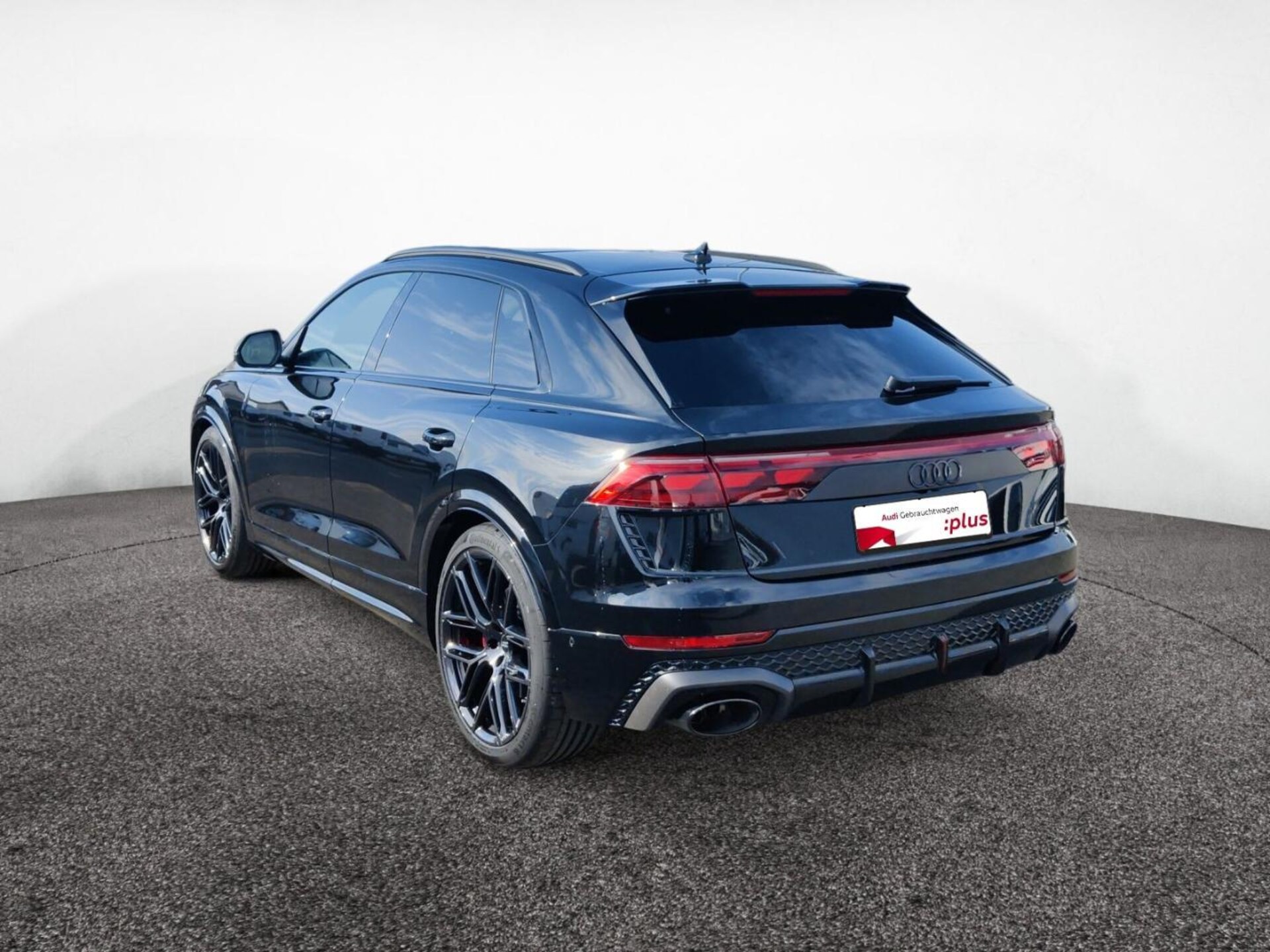 Audi RS Q8 SUV performance