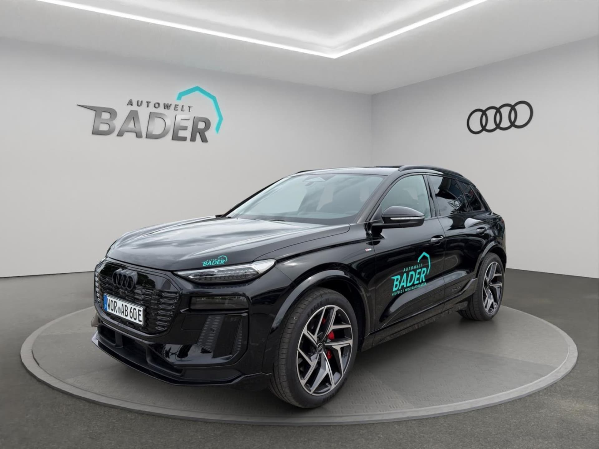 Audi Q6 SUV e-tron