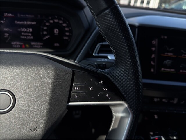 Image about Audi Q4 e-tron 40 e-tron