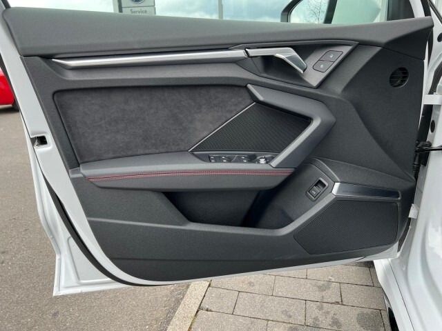Image about Audi RS 3 Sportback TFSI quattro S tronic