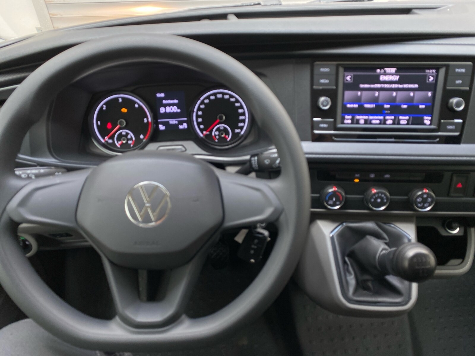 Volkswagen T6.1 Transporter Kombi langer Radstand – Bild 7