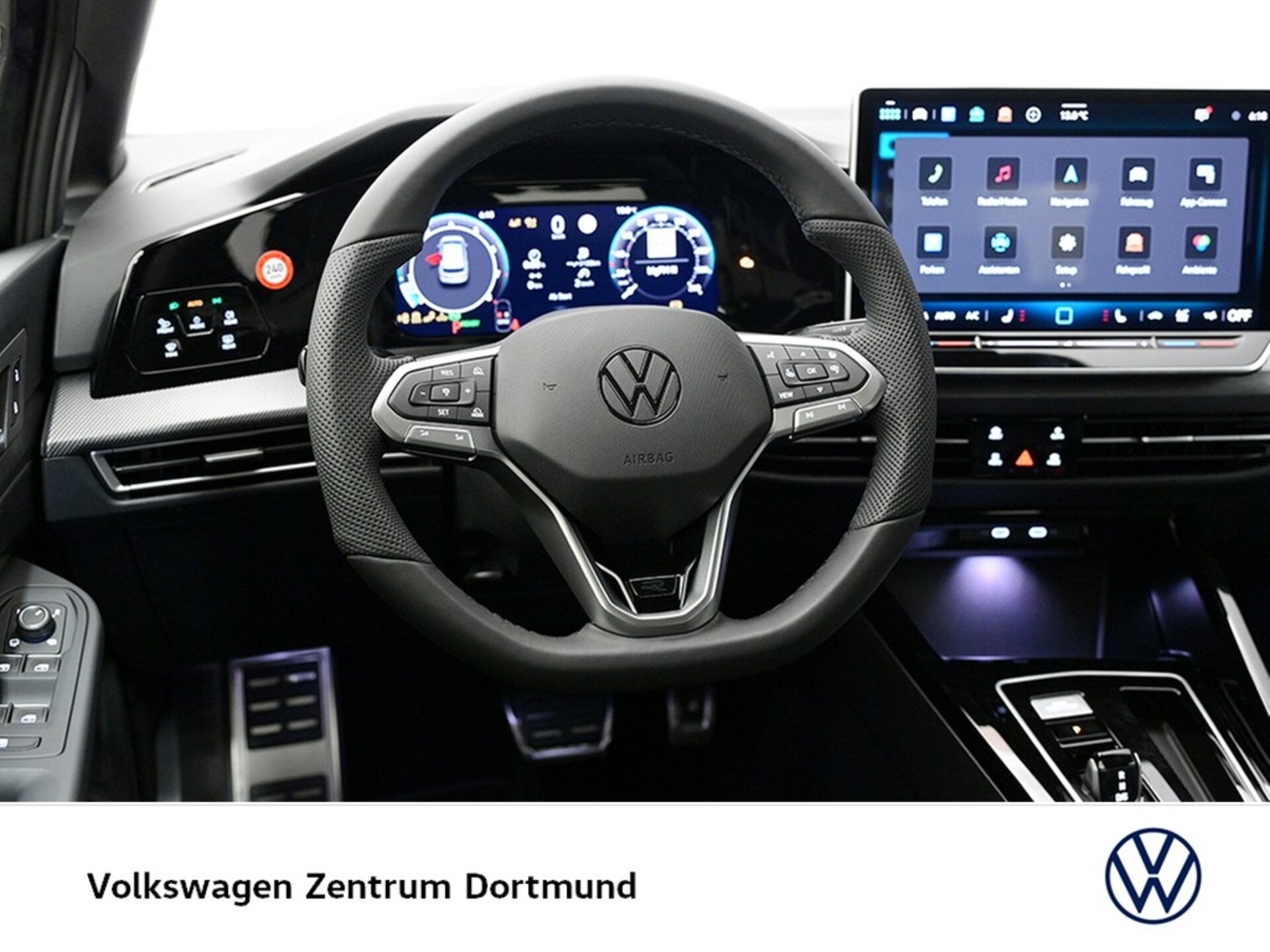 Volkswagen Golf R-Line