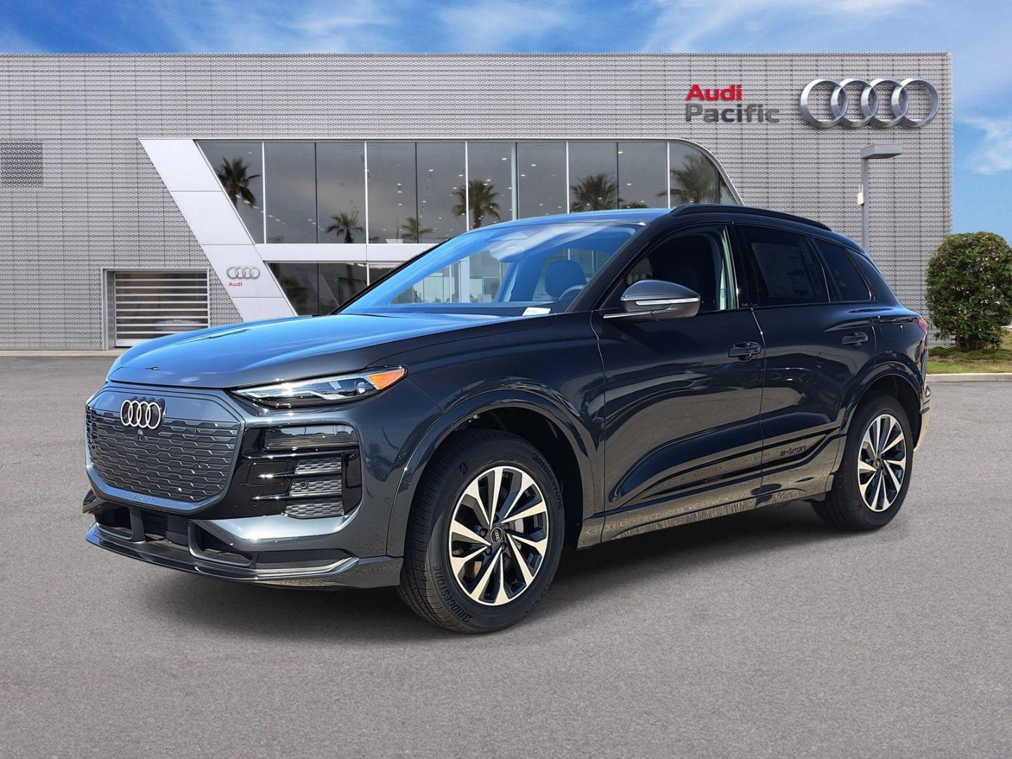 2025 Audi Q6 e-tron Premium quattro's photo