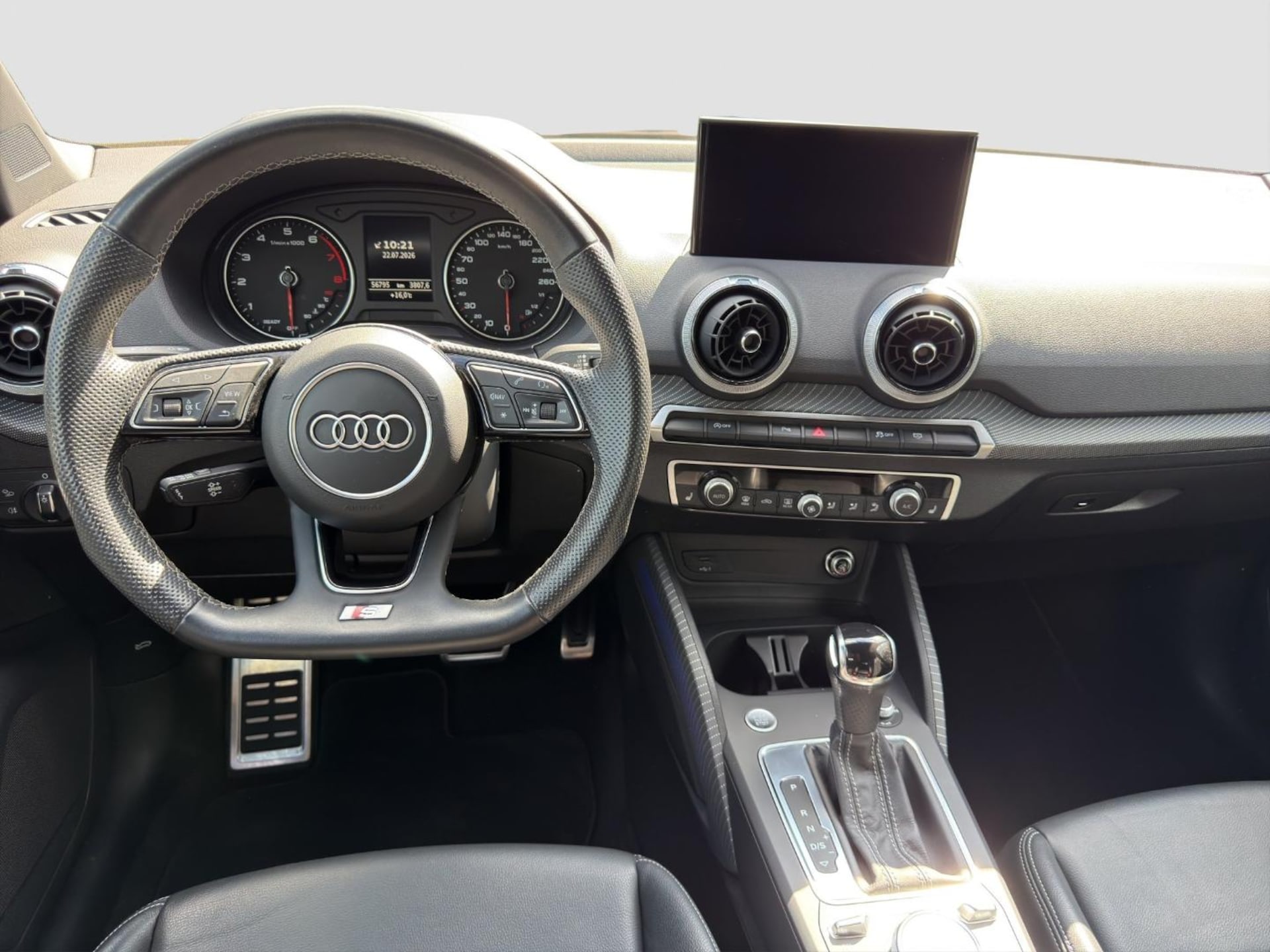 Audi Q2 S line