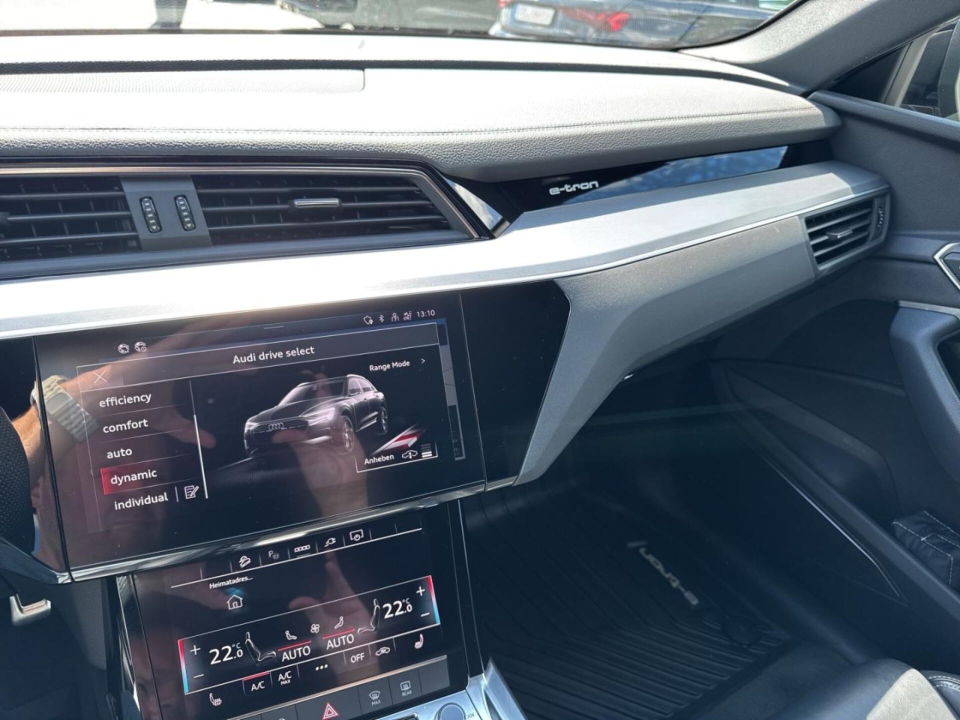 Audi Q8 e-tron S line