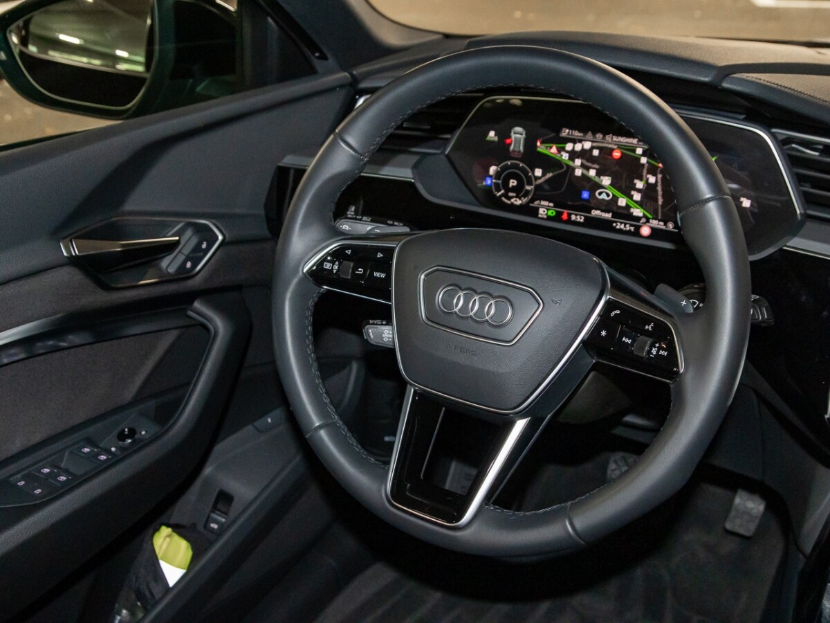 Image about Audi Q8 e-tron advanced 55 e-tron quattro