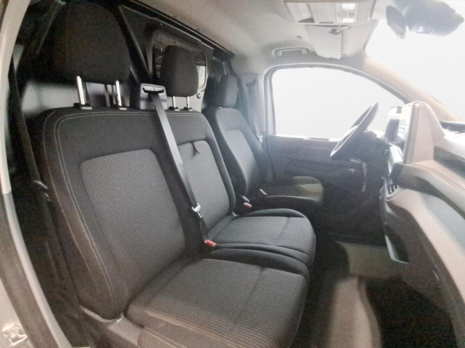 Volkswagen Transporter Kasten langer Radstand – Bild 9