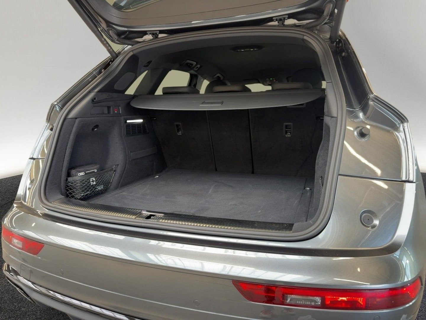Bild über Audi Q5 40 TDI quattro 150 kW S tronic - für weitere Informationen kontaktieren Sie den Audi Partner