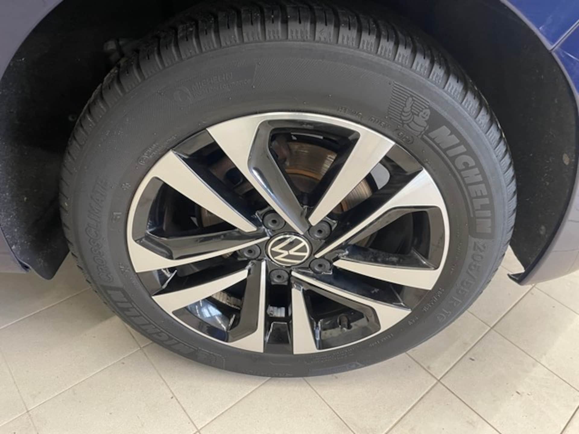 Volkswagen Golf United