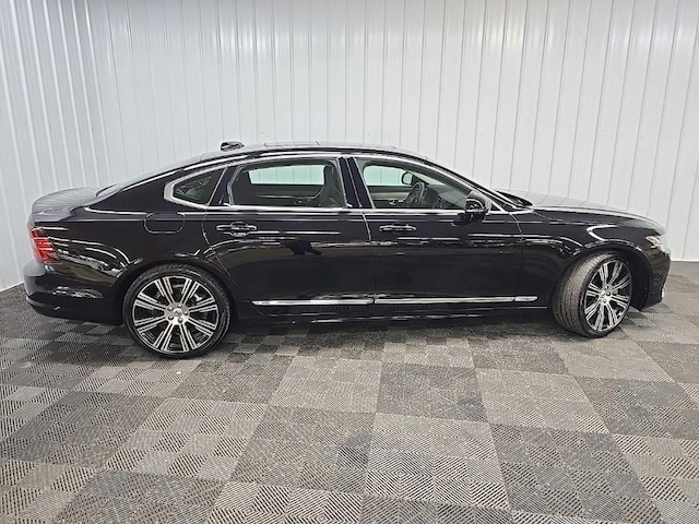 2025 Volvo S90