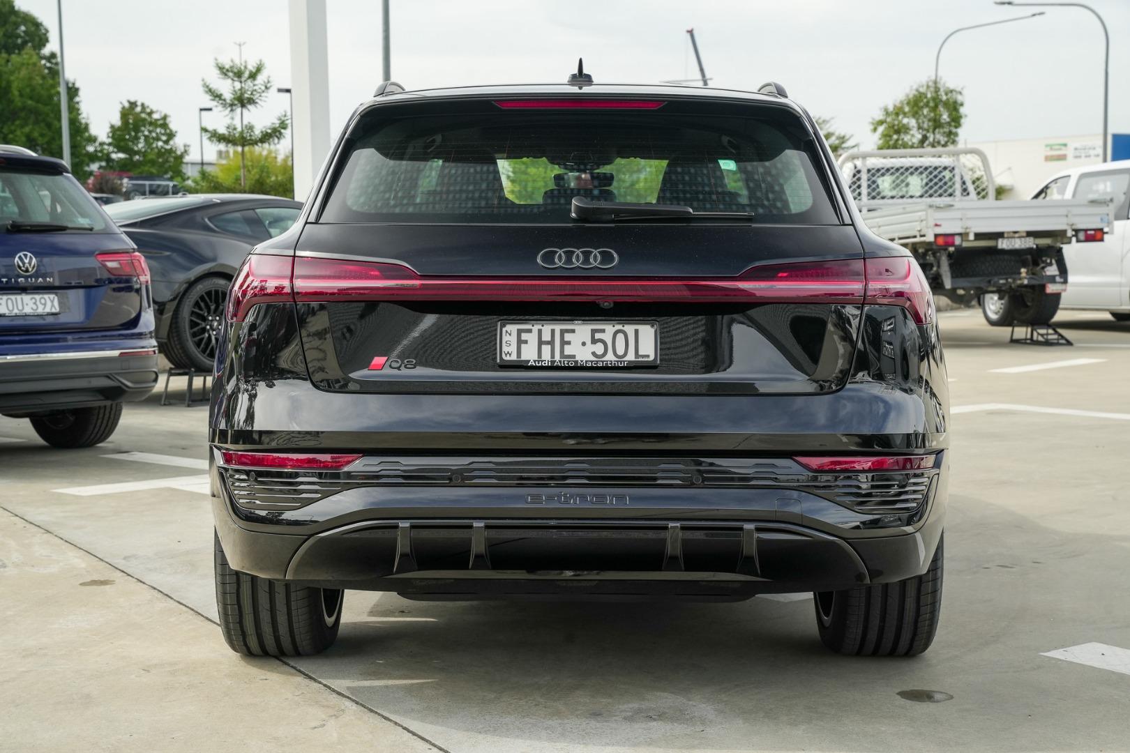 Image about Audi Q8 e-tron 55 e-tron quattro Launch Edition 300,00 kW