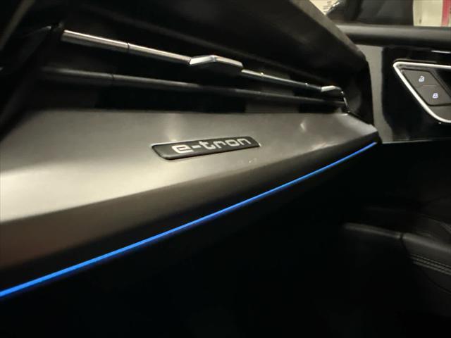 2023 AUDI Q4 - Image 9