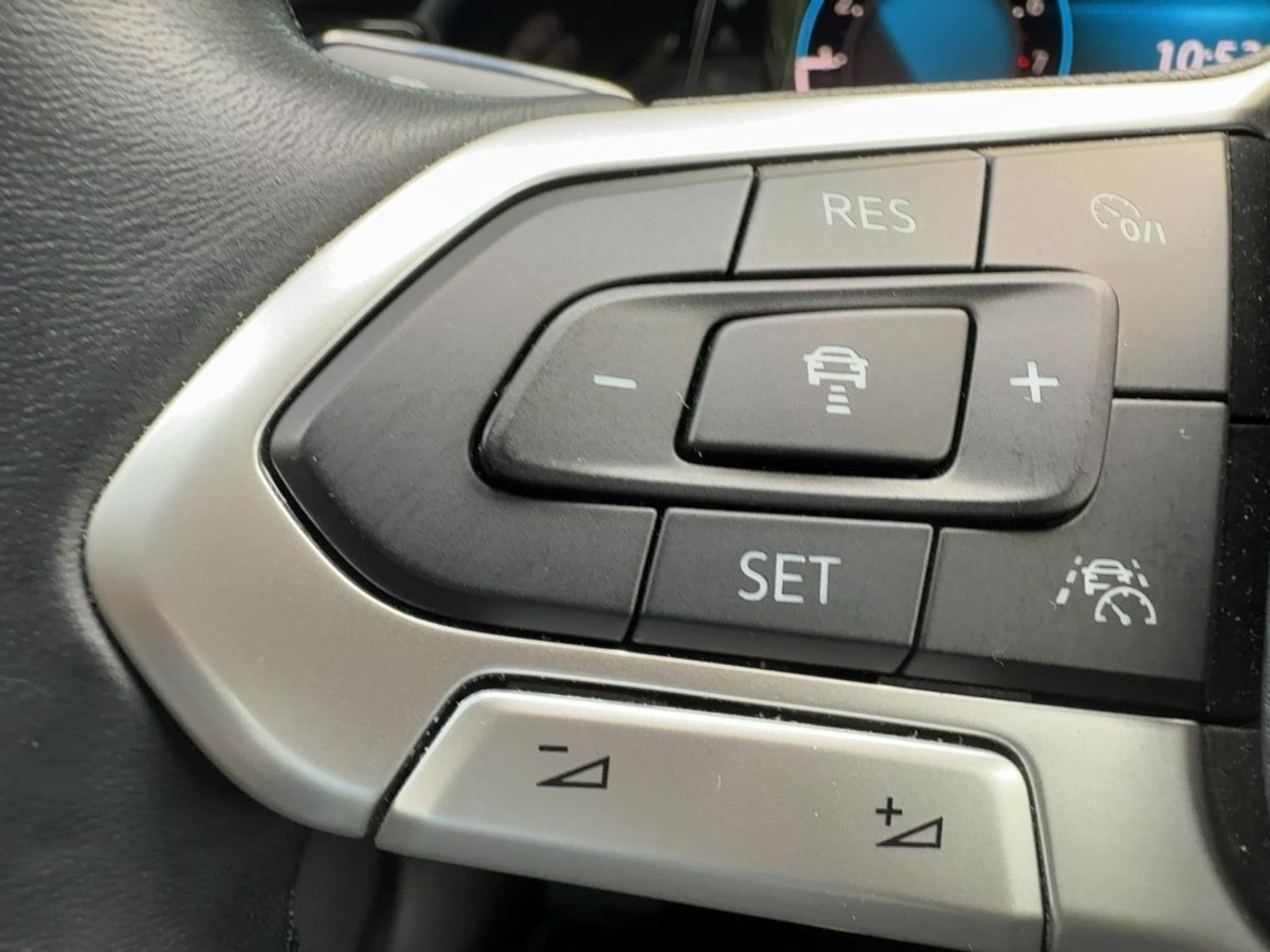Volkswagen Golf Style